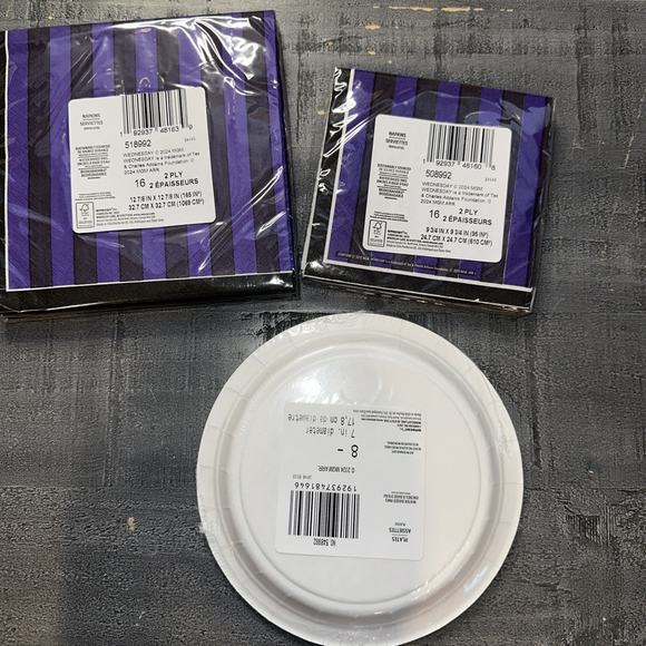 Lot Of Wednesday Addams Party Table Supplies Paper Plates And 2 Packs Of Napkins - Picture 5 of 5
